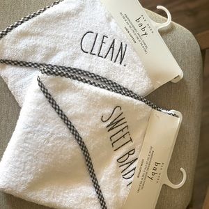 Rae Dunn baby towels